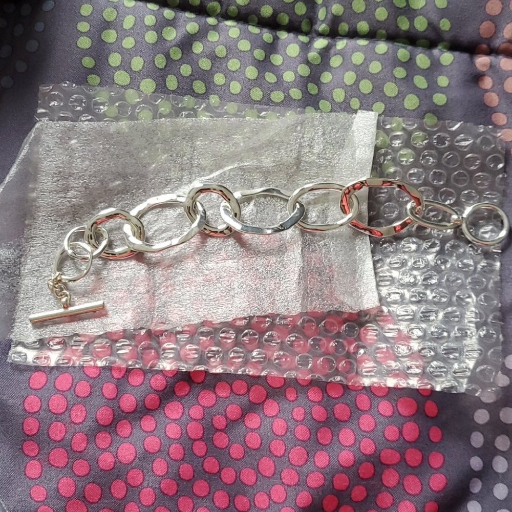 Link toggel bracelet